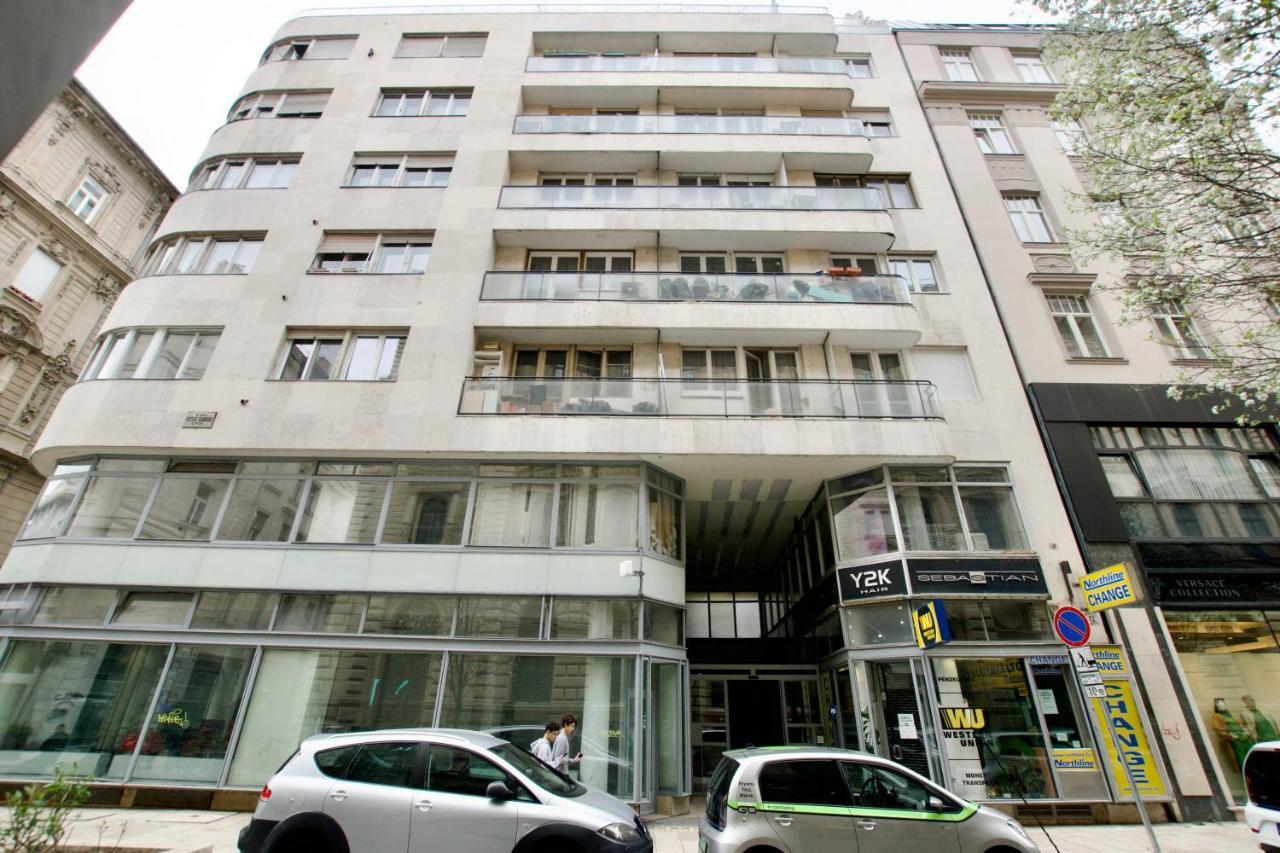 Standard Apartment By Hi5 - Petofi 12 บูดาเปสต์ ภายนอก รูปภาพ
